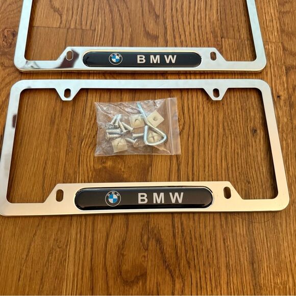 BMW License Plate Frame In Silver Set of 2 NWT - Picture 3 of 6